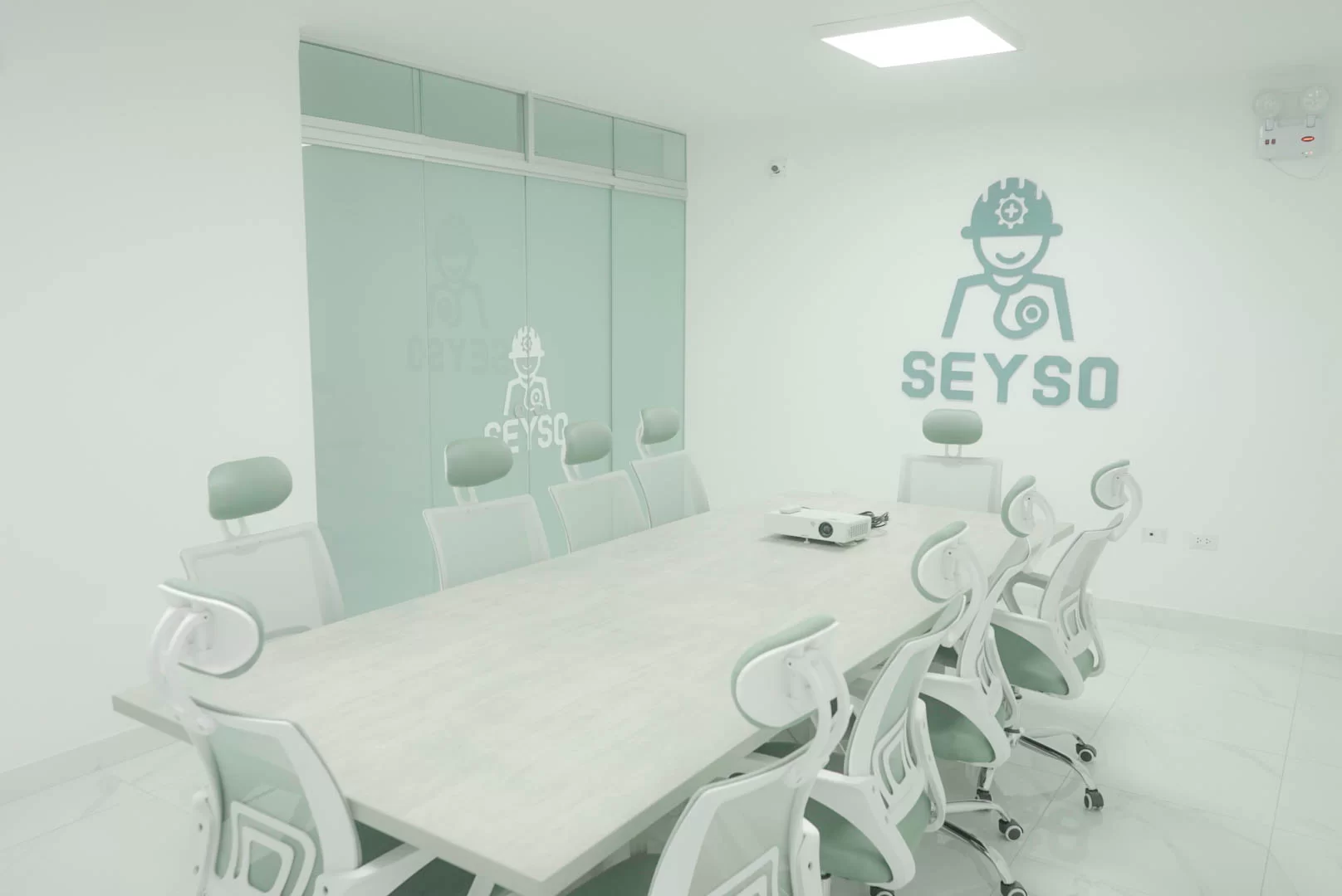 Exámenes Médicos Ocupacionales - SEYSO Clínica Ocupacional en Perú